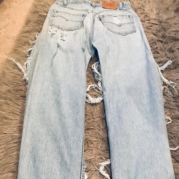 🔥 Customized Distressed Levi’s 🔥 - Picture 3 of 3